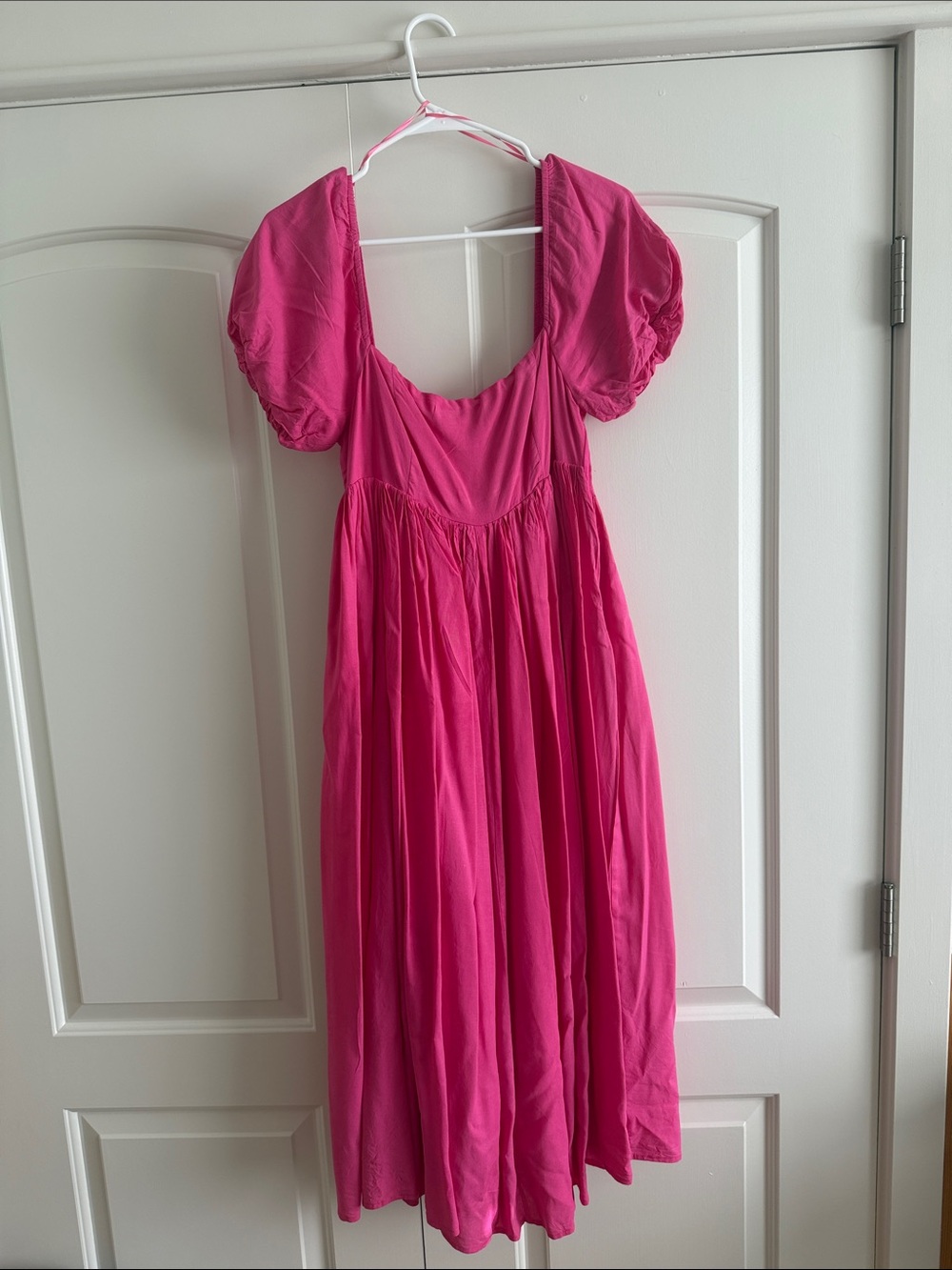 Women’s Bright Pink Puff Sleeve Midi Dress Size M